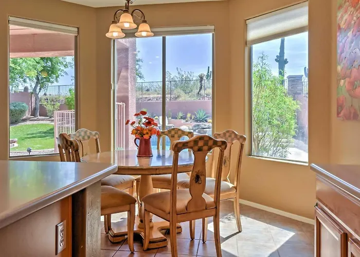 Holiday home North Phoenix W/ Pool: Hike, Swim & Shop! *