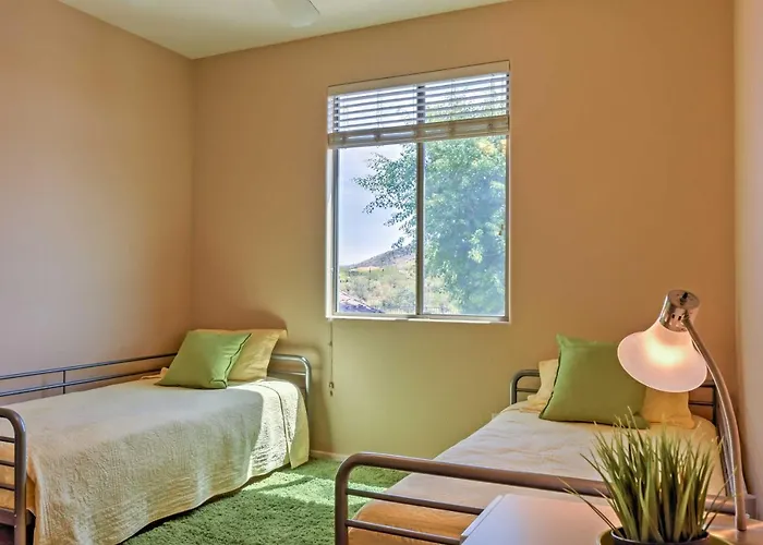 Holiday home North Phoenix W/ Pool: Hike, Swim & Shop! *