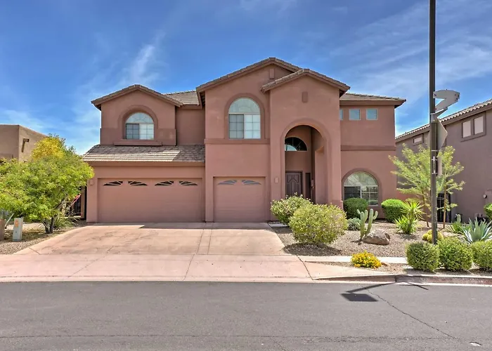 North Phoenix W/ Pool: Hike, Swim & Shop! Holiday home Anthem